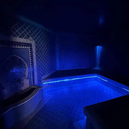 Riad 9 - ébène 3*